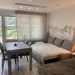 Renovated | Dream Views • Balcony • Free Parking Apartment