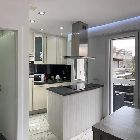 Haus Flaminia 15 - View / Free Parking 로이커바드